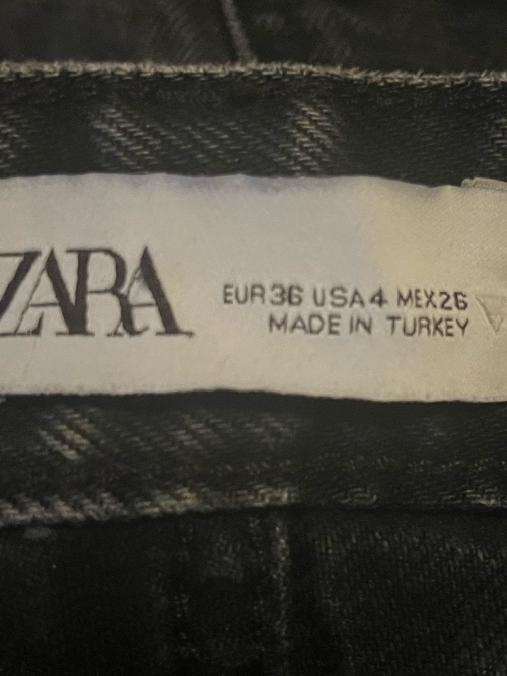 Zara Black Wide Leg Crop Jeans Raw Hem High Rise Size 4 Minimalist Streetwear - Picture 4 of 4